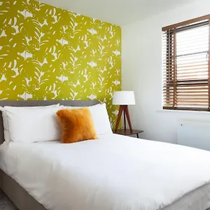 https://boutique-2bdrm-suite-on-marina.yorkshirehotels.net